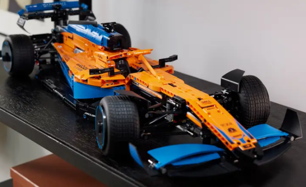 42141 Technic McLaren Formule 1 Racewagen 2
